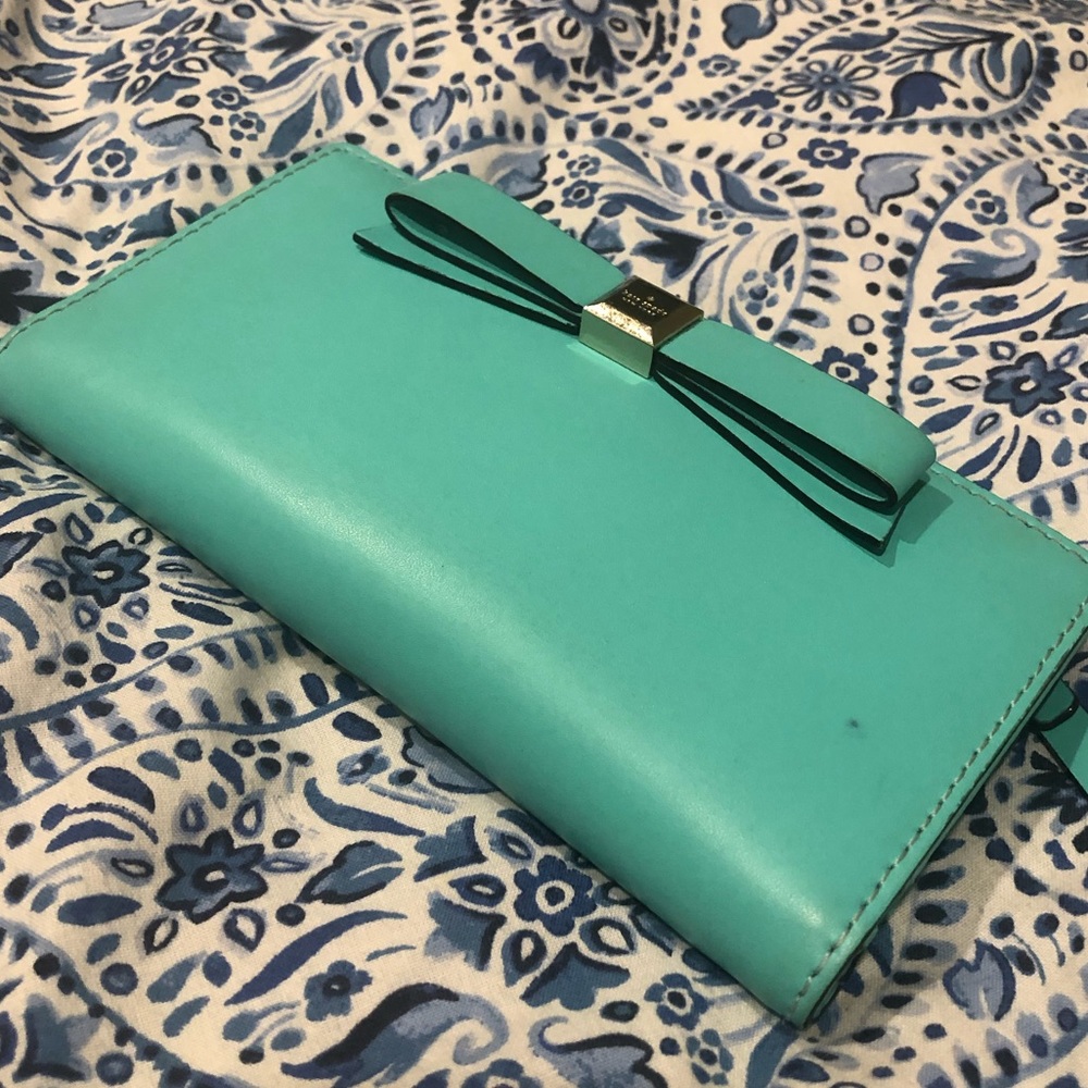 Kate Spade Bow Wallet